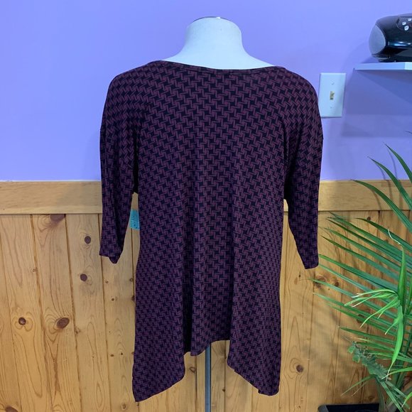 Michel Studio Short Sleeve Top - Picture 2 of 5